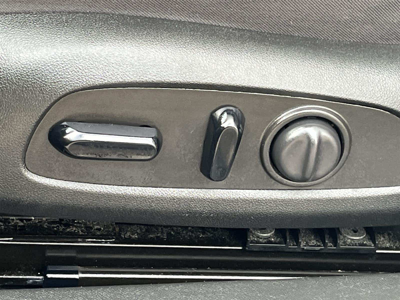 Thumbnail: 2023 Chevrolet Malibu - 13