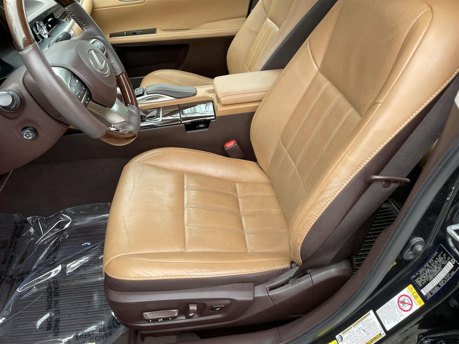 Thumbnail: 2017 Lexus ES - 12