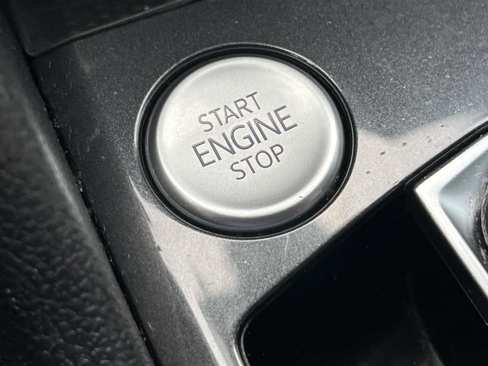 Thumbnail: 2022 Volkswagen Tiguan - 29