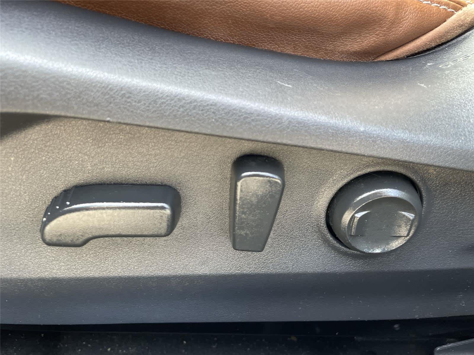 Thumbnail: 2020 Subaru Outback - 13