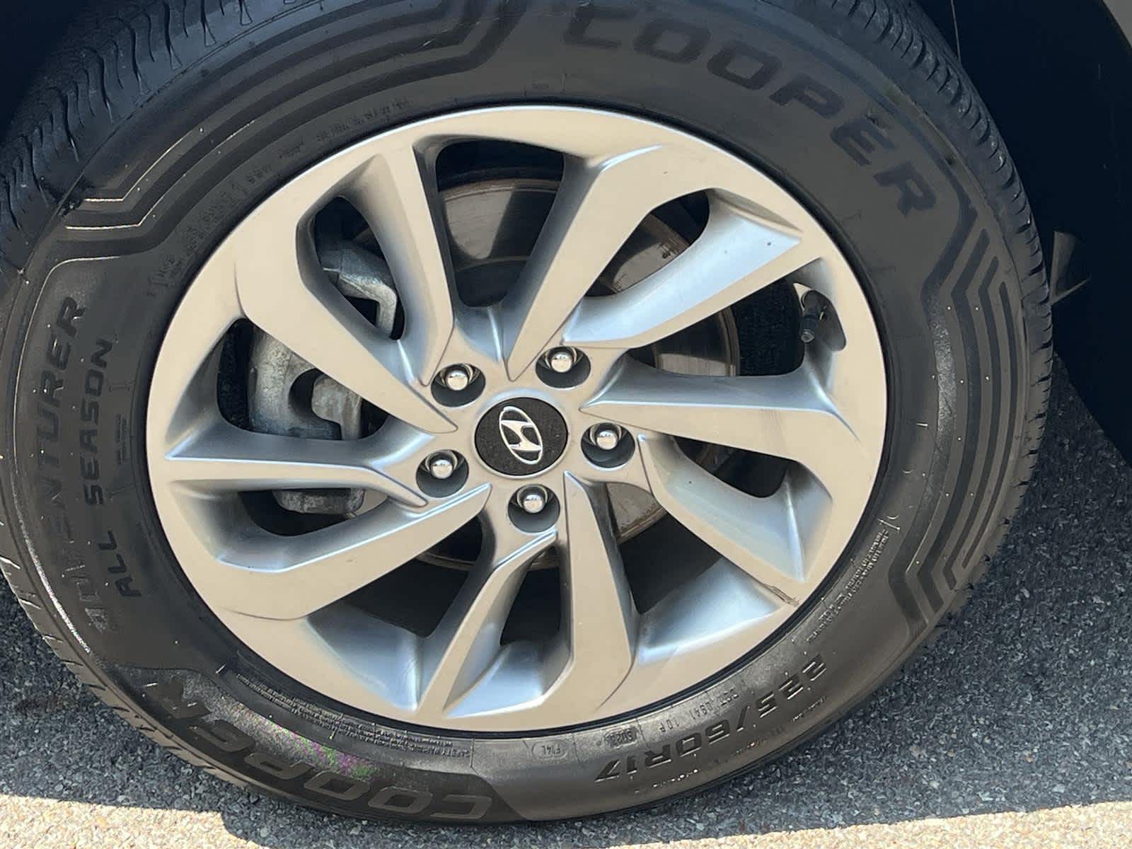 Thumbnail: 2018 Hyundai Tucson - 10