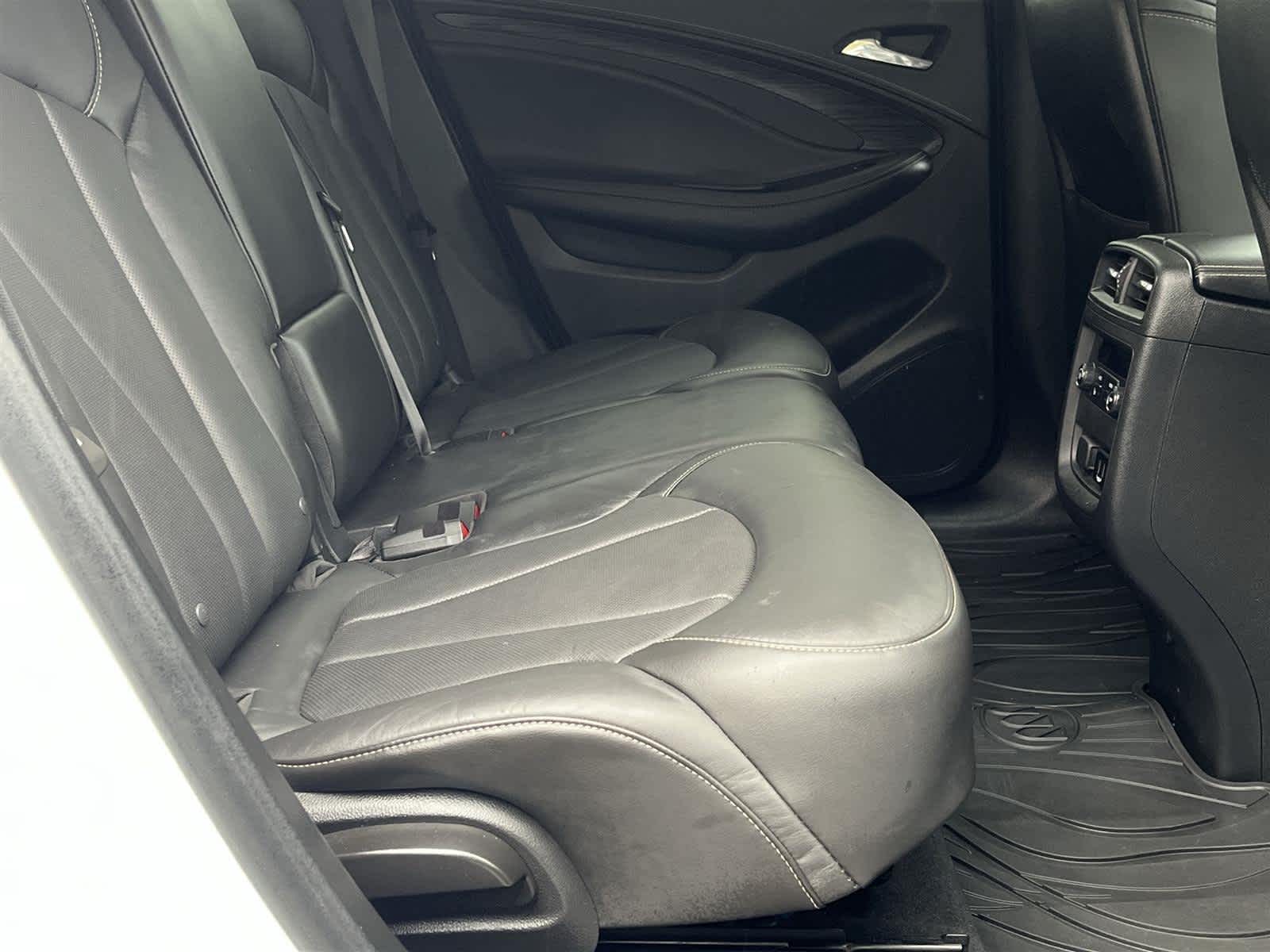 Thumbnail: 2018 Buick Envision - 16