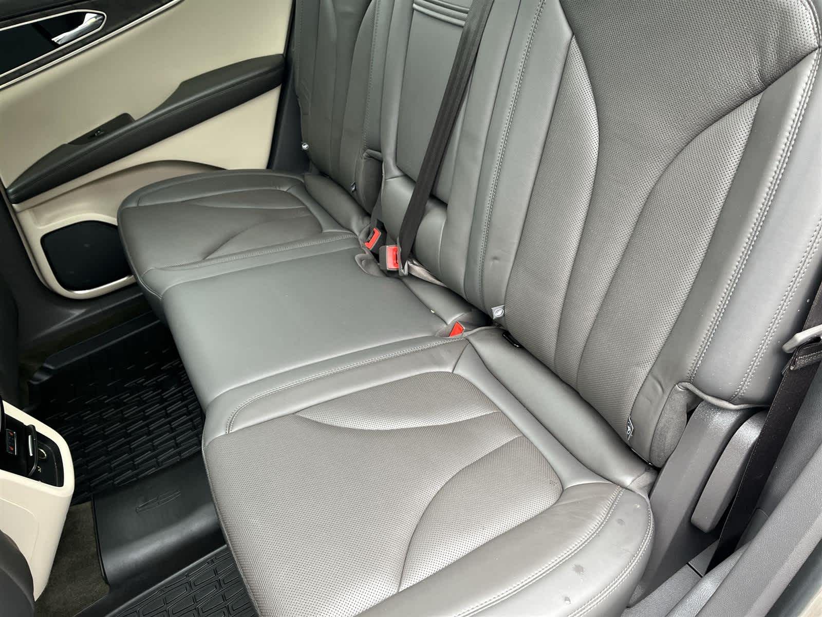 Thumbnail: 2019 Lincoln Nautilus - 15