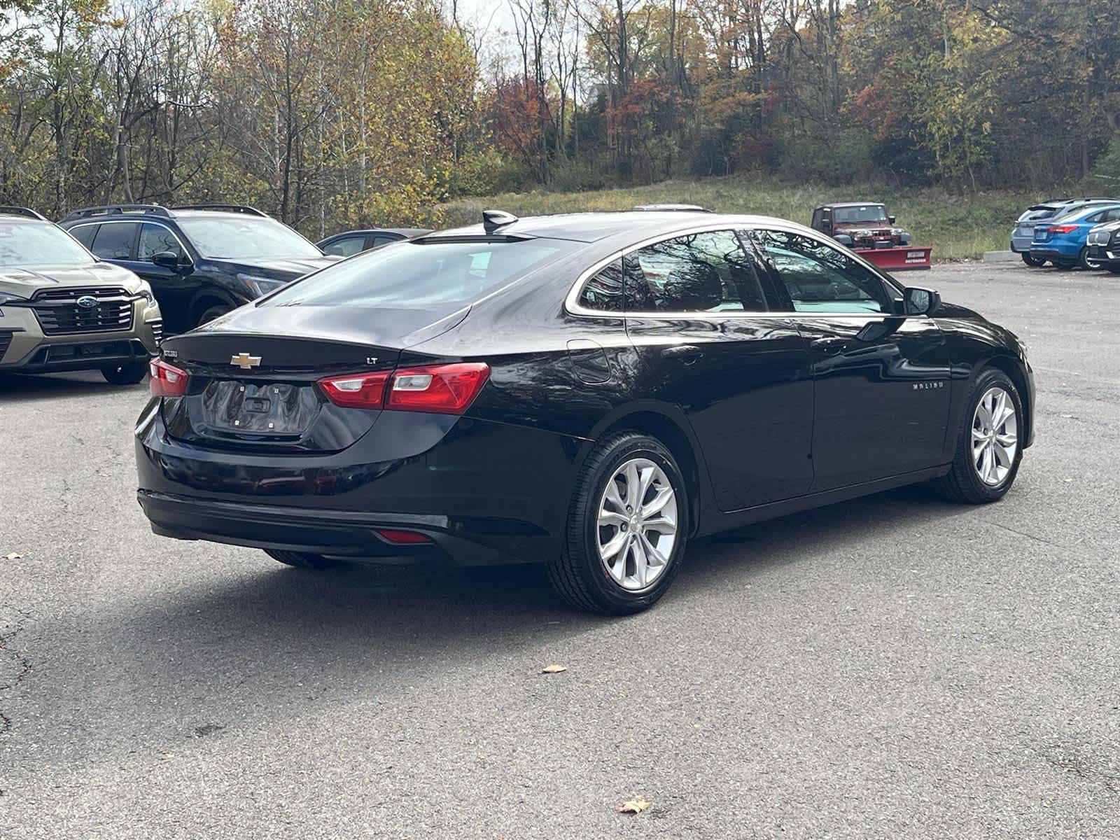 Thumbnail: 2023 Chevrolet Malibu - 5