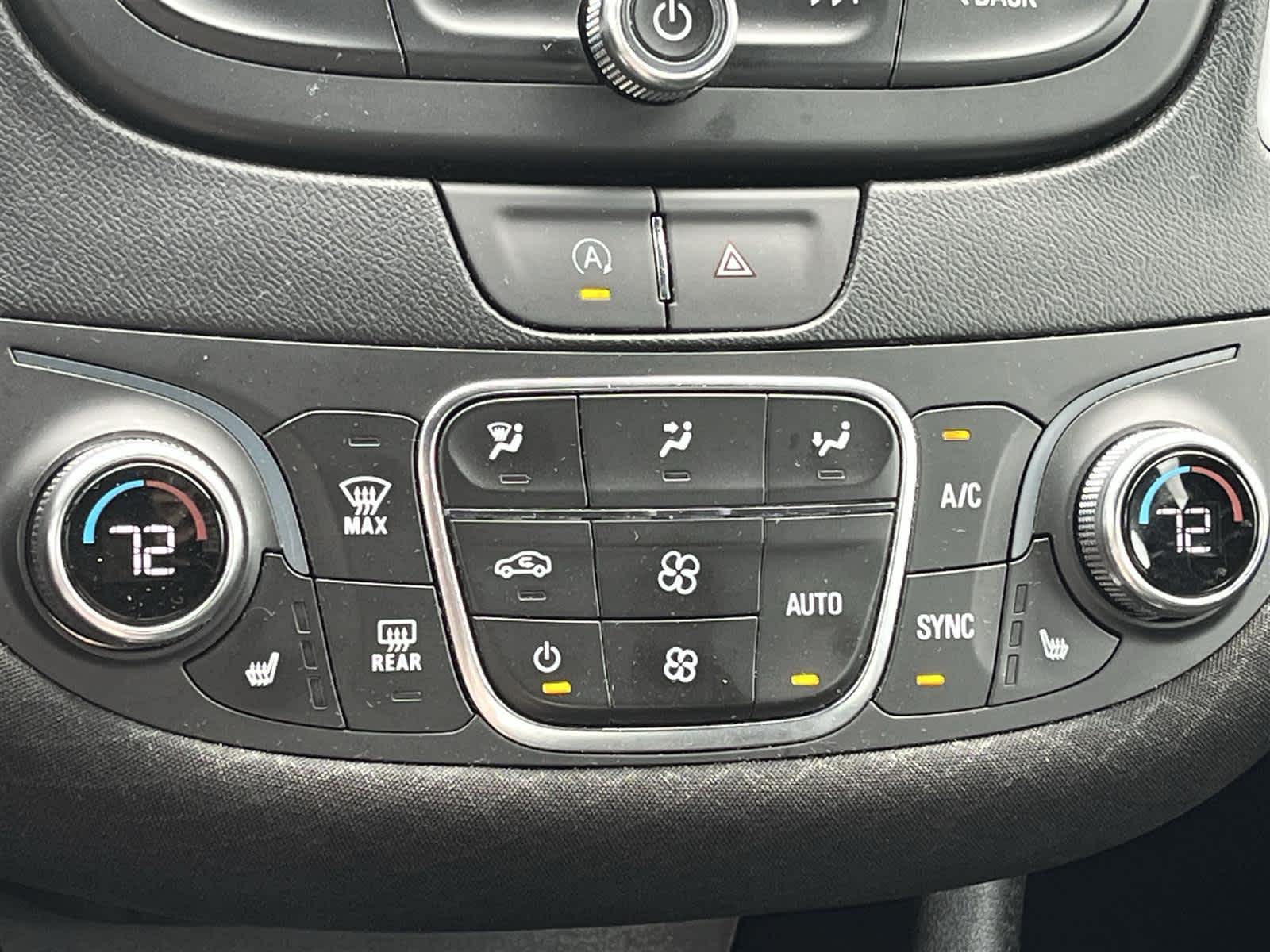 Thumbnail: 2023 Chevrolet Malibu - 22