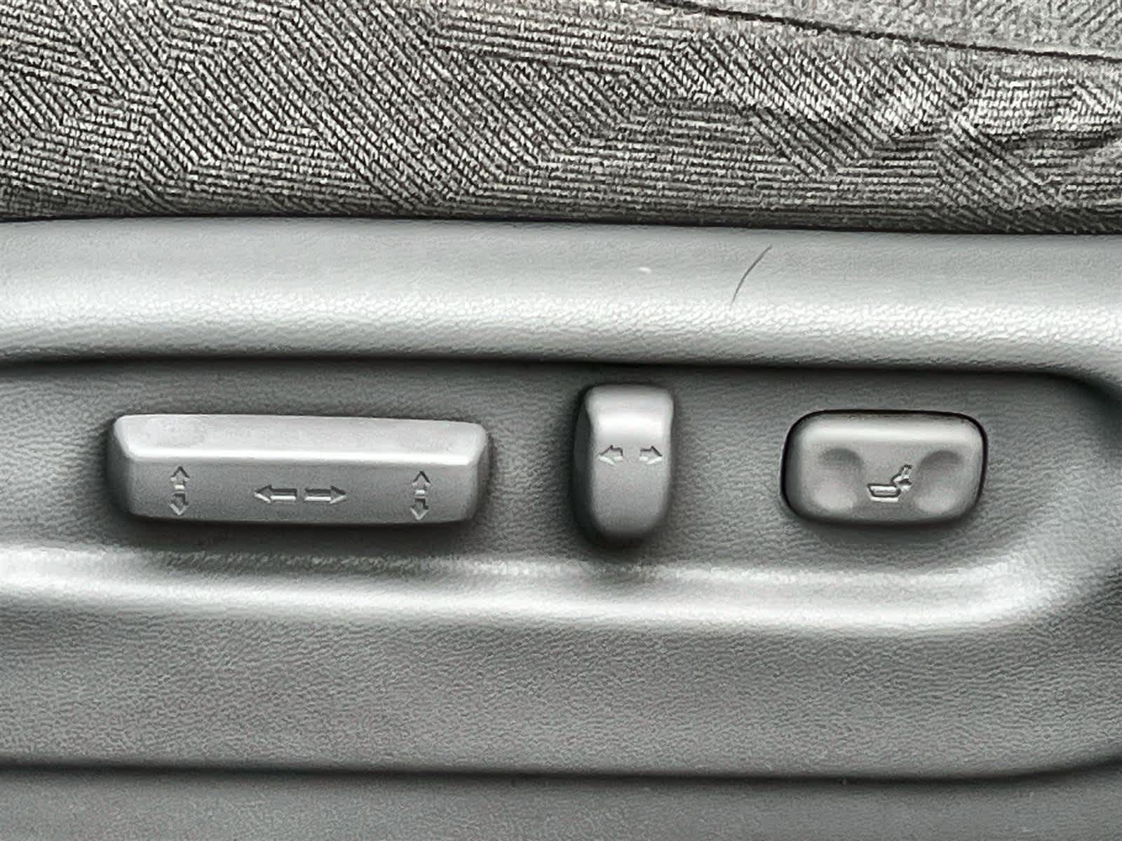 Thumbnail: 2020 Honda Pilot - 13