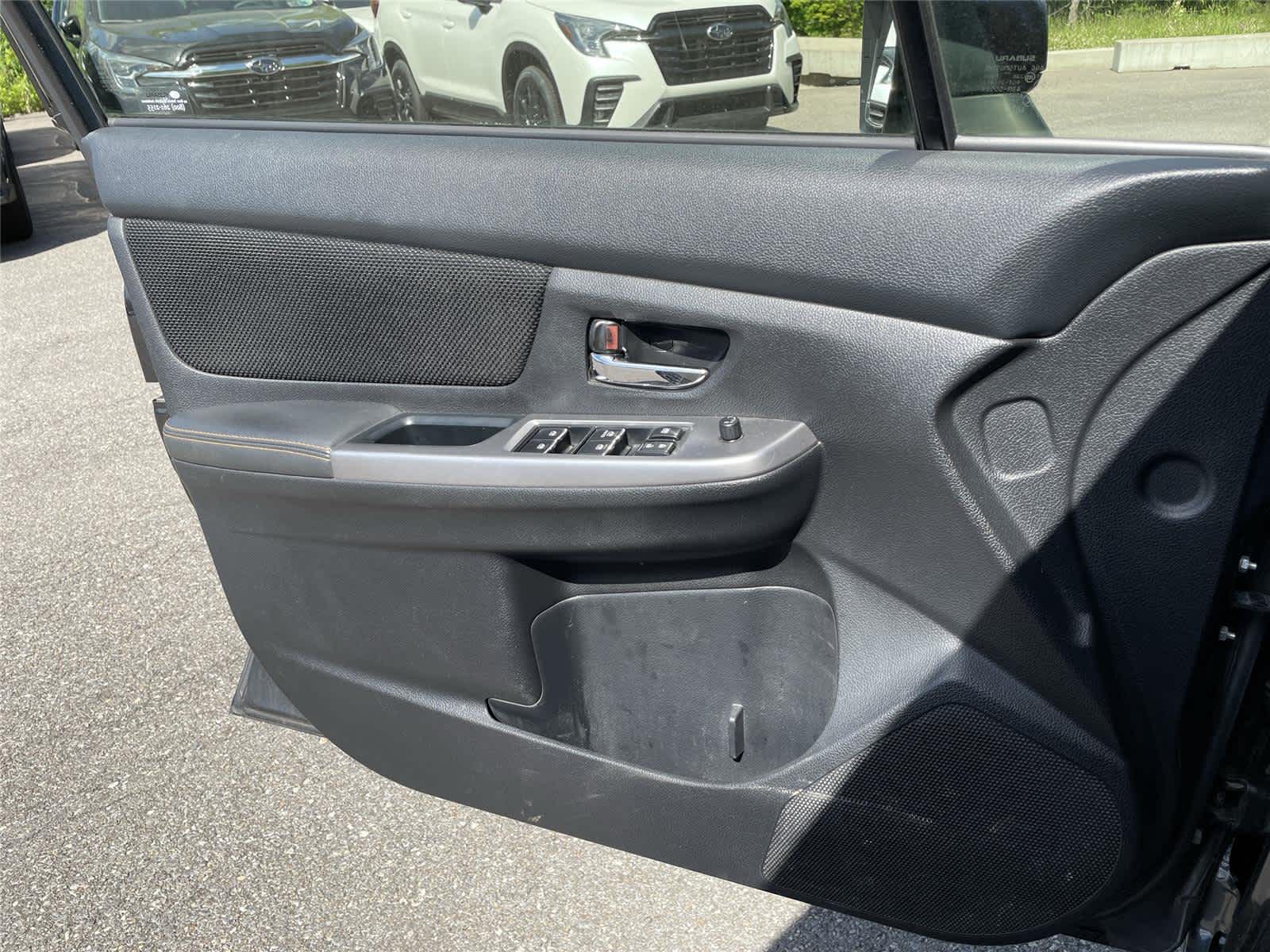 Thumbnail: 2016 Subaru Crosstrek - 18