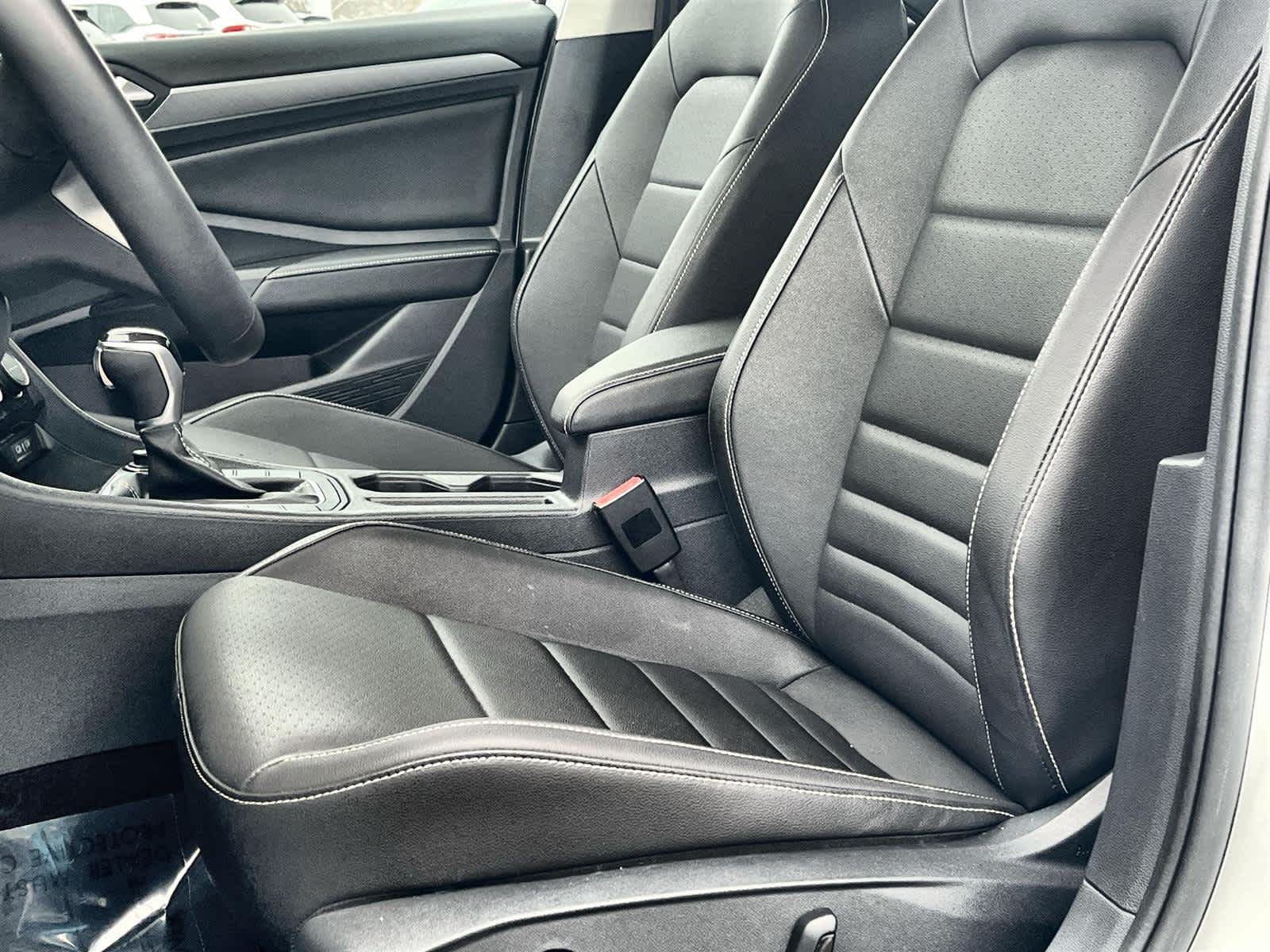 Thumbnail: 2024 Volkswagen Jetta - 12