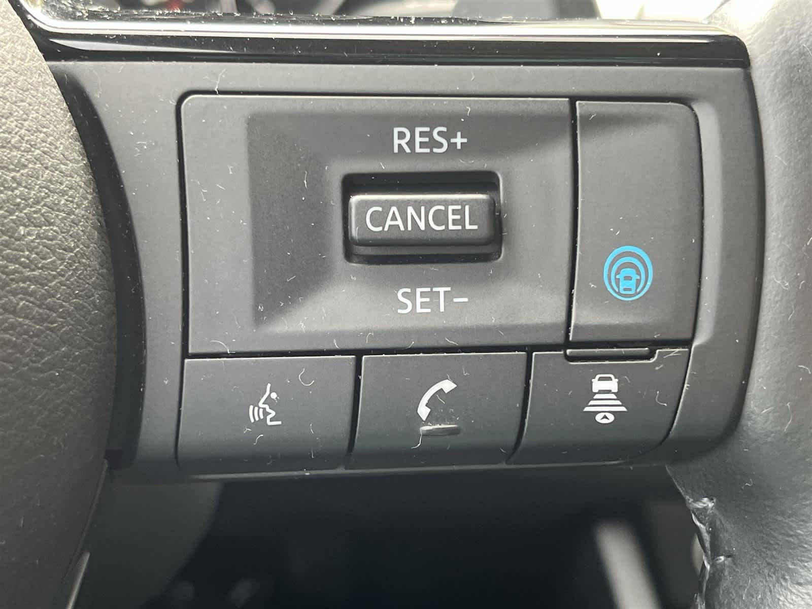 Thumbnail: 2022 Nissan Rogue - 29