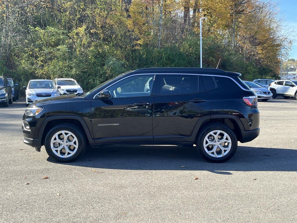 Used 2024 Jeep Compass Latitude SUV