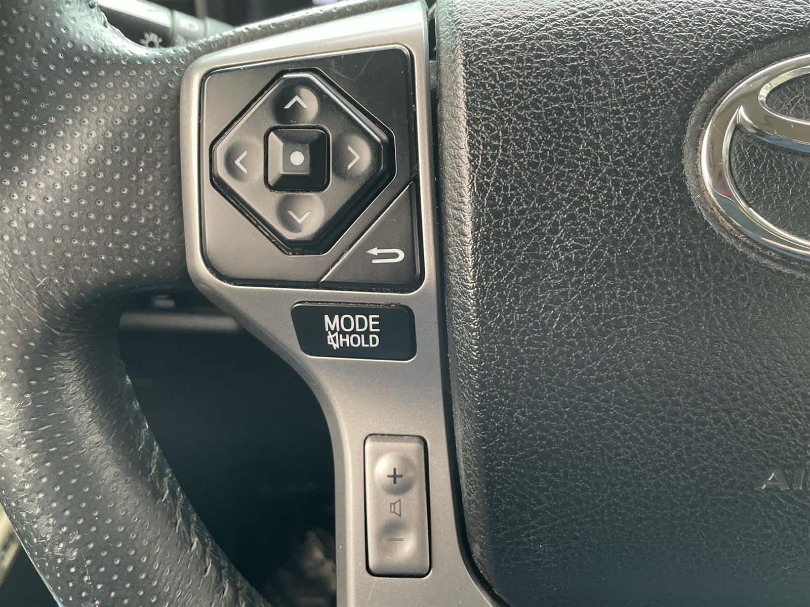 Thumbnail: 2017 Toyota 4Runner - 27