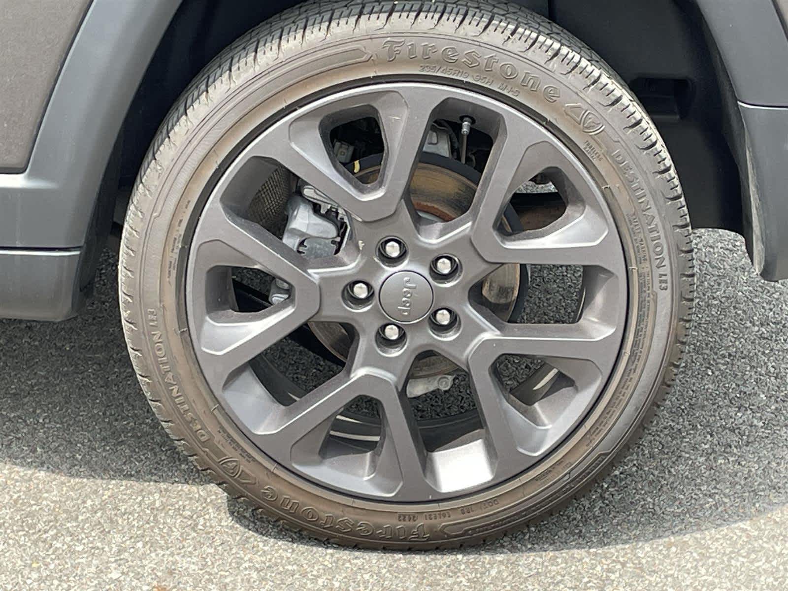 Thumbnail: 2021 Jeep Compass - 11