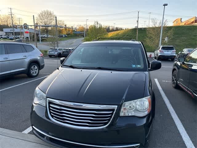 2012 Chrysler Town & Country Touring 3