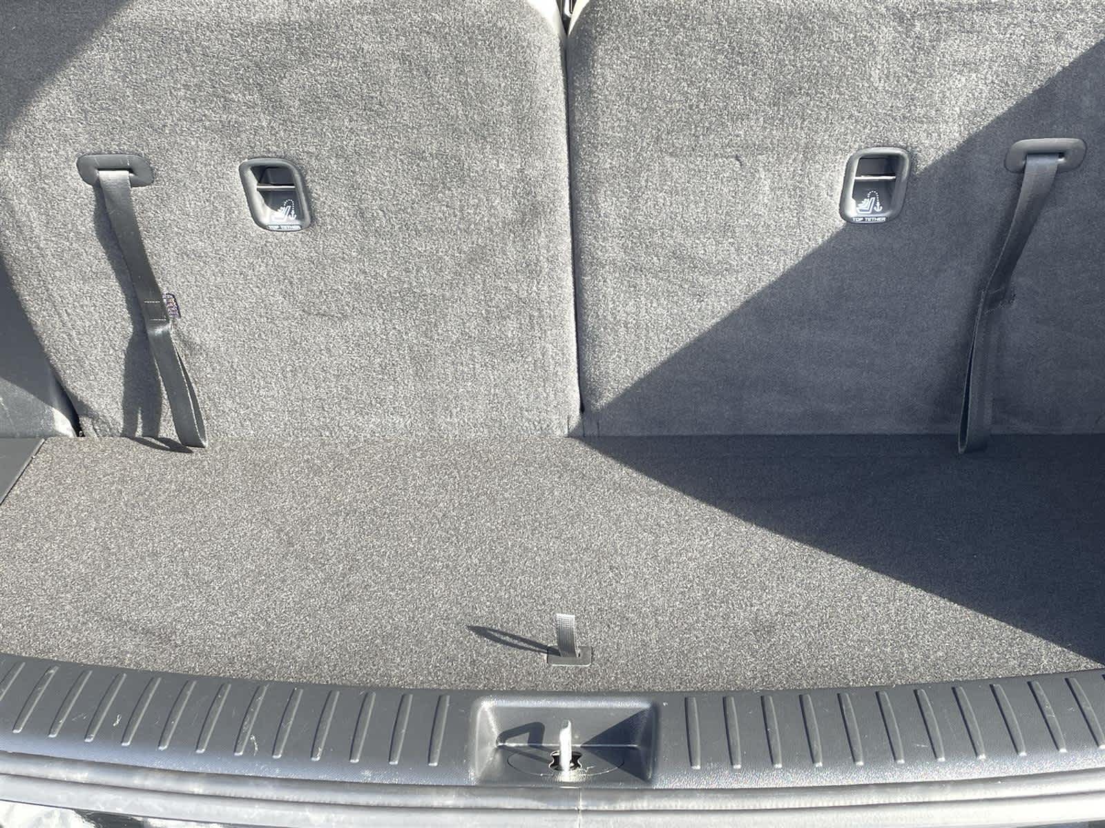 Thumbnail: 2023 Kia Sorento - 17