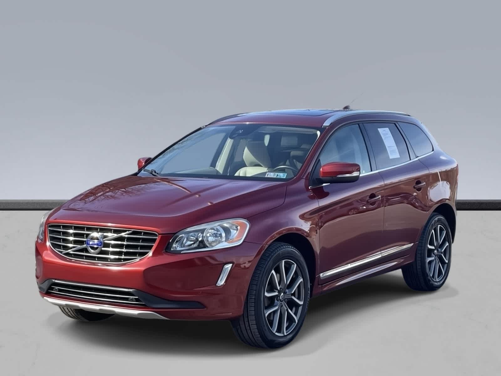 2016 Volvo XC60 T6 -
                  Mcmurray, PA