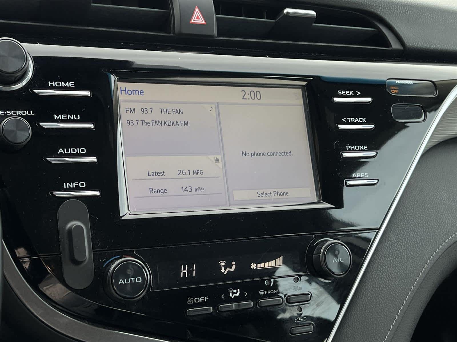 Thumbnail: 2018 Toyota Camry - 18