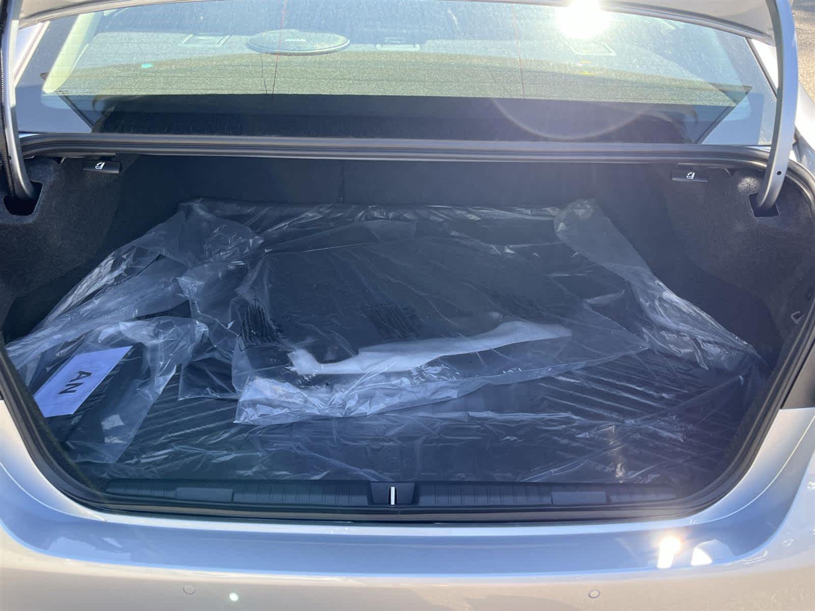 Thumbnail: 2025 Subaru Legacy - 16