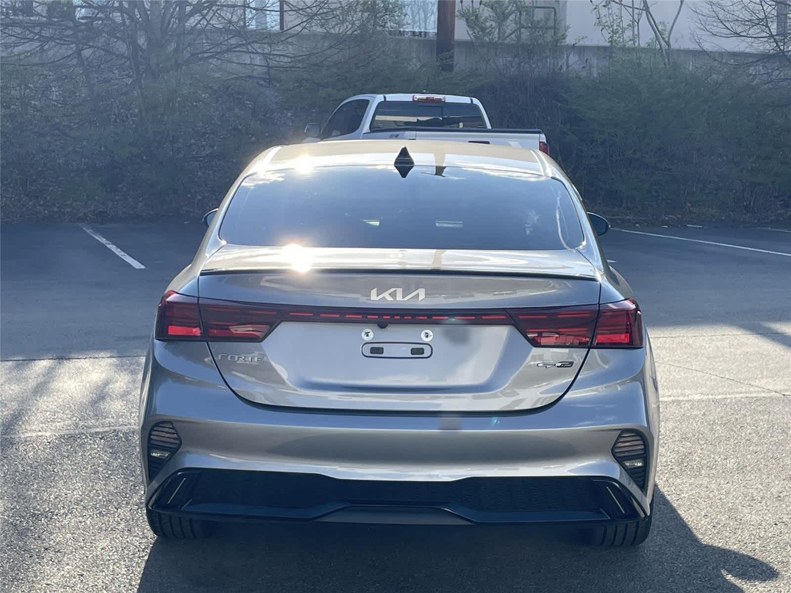 Thumbnail: 2023 Kia Forte - 4