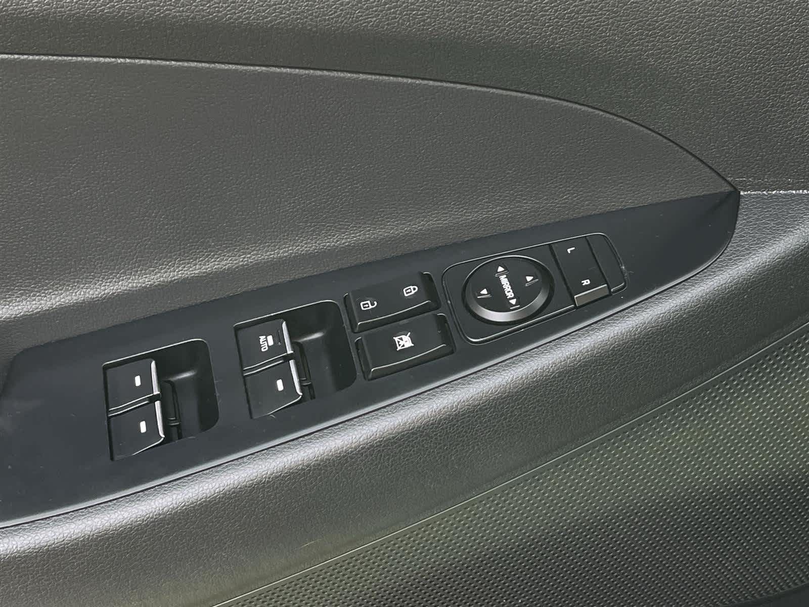 Thumbnail: 2017 Hyundai Tucson - 27