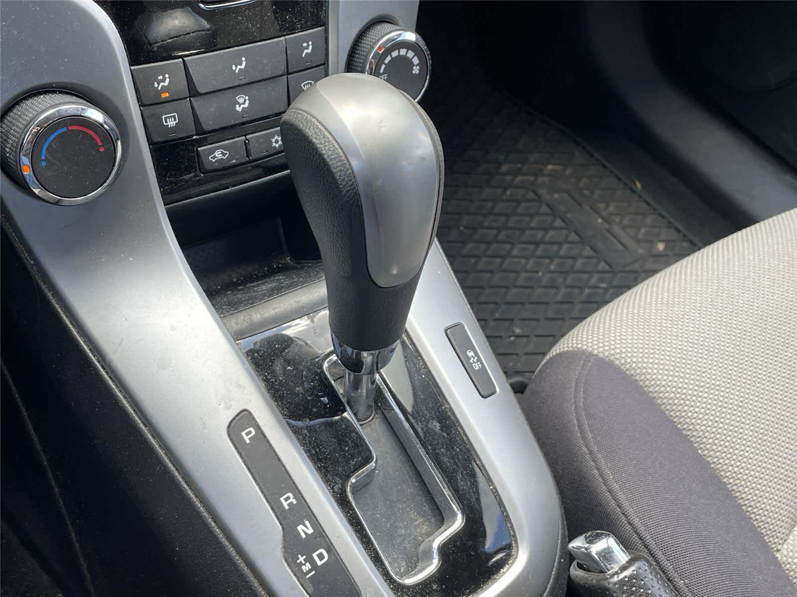 Thumbnail: 2014 Chevrolet Cruze - 16