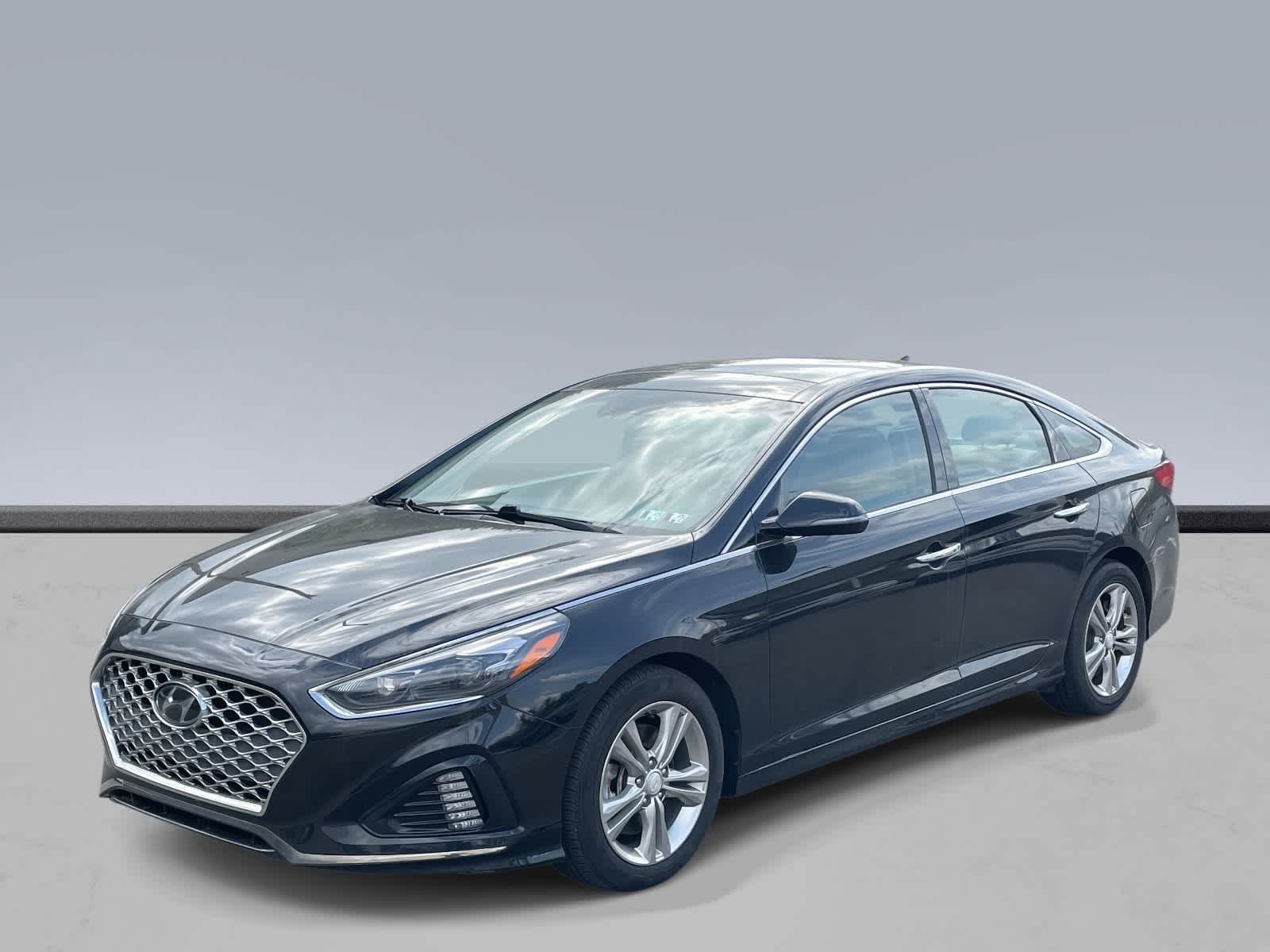 2018 Hyundai Sonata Limited -
                  Mcmurray, PA