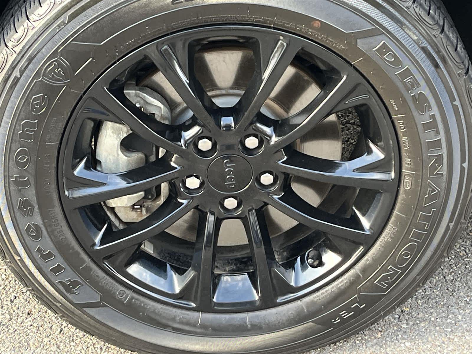 Thumbnail: 2023 Jeep Cherokee - 10