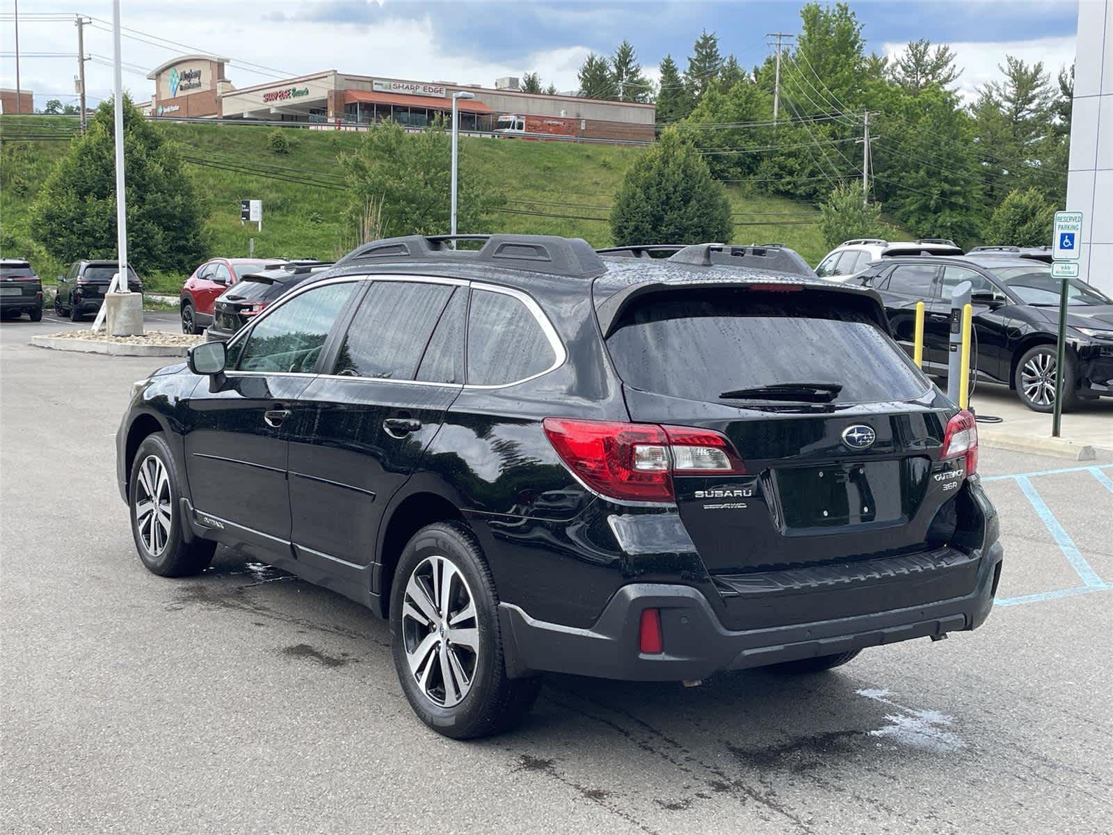 Thumbnail: 2018 Subaru Outback - 3