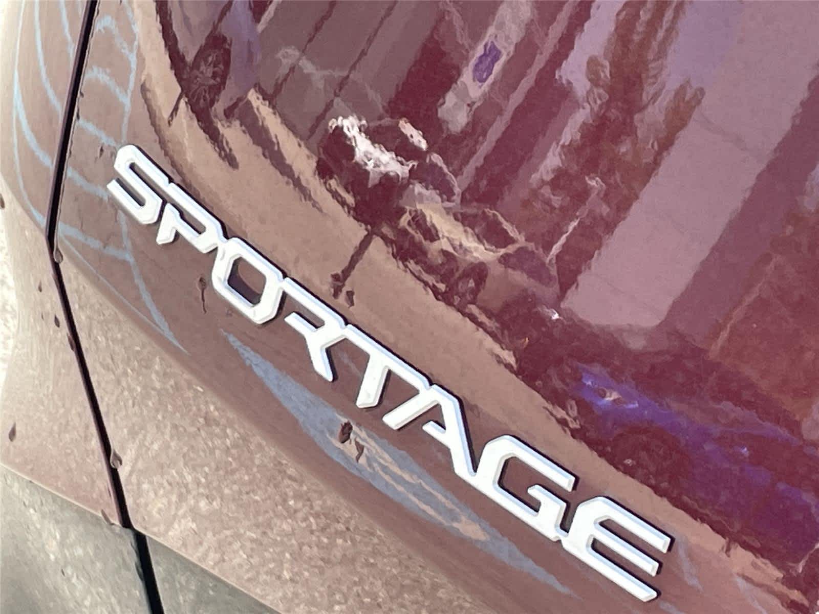 Thumbnail: 2023 Kia Sportage - 10