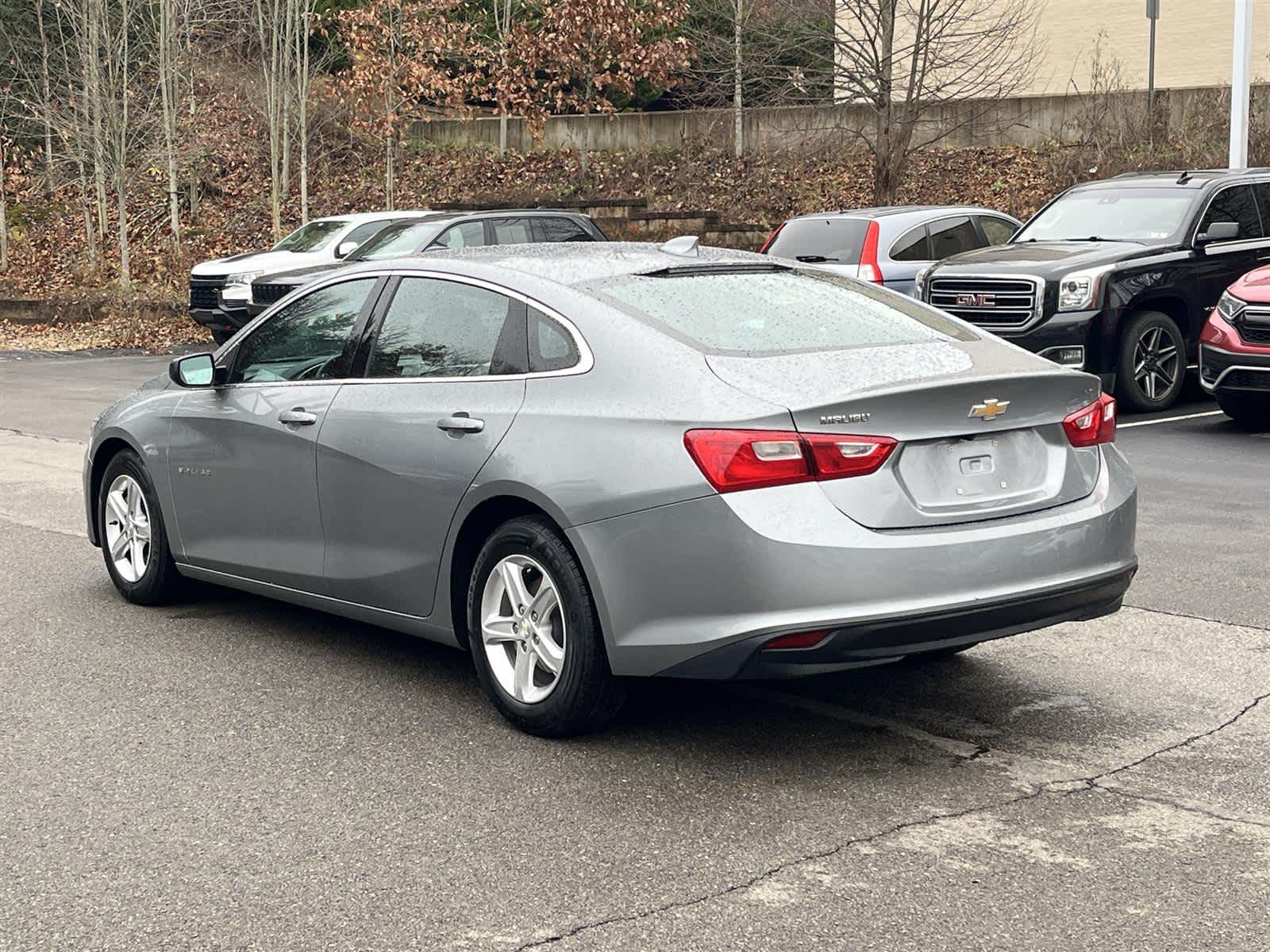 Thumbnail: 2023 Chevrolet Malibu - 3