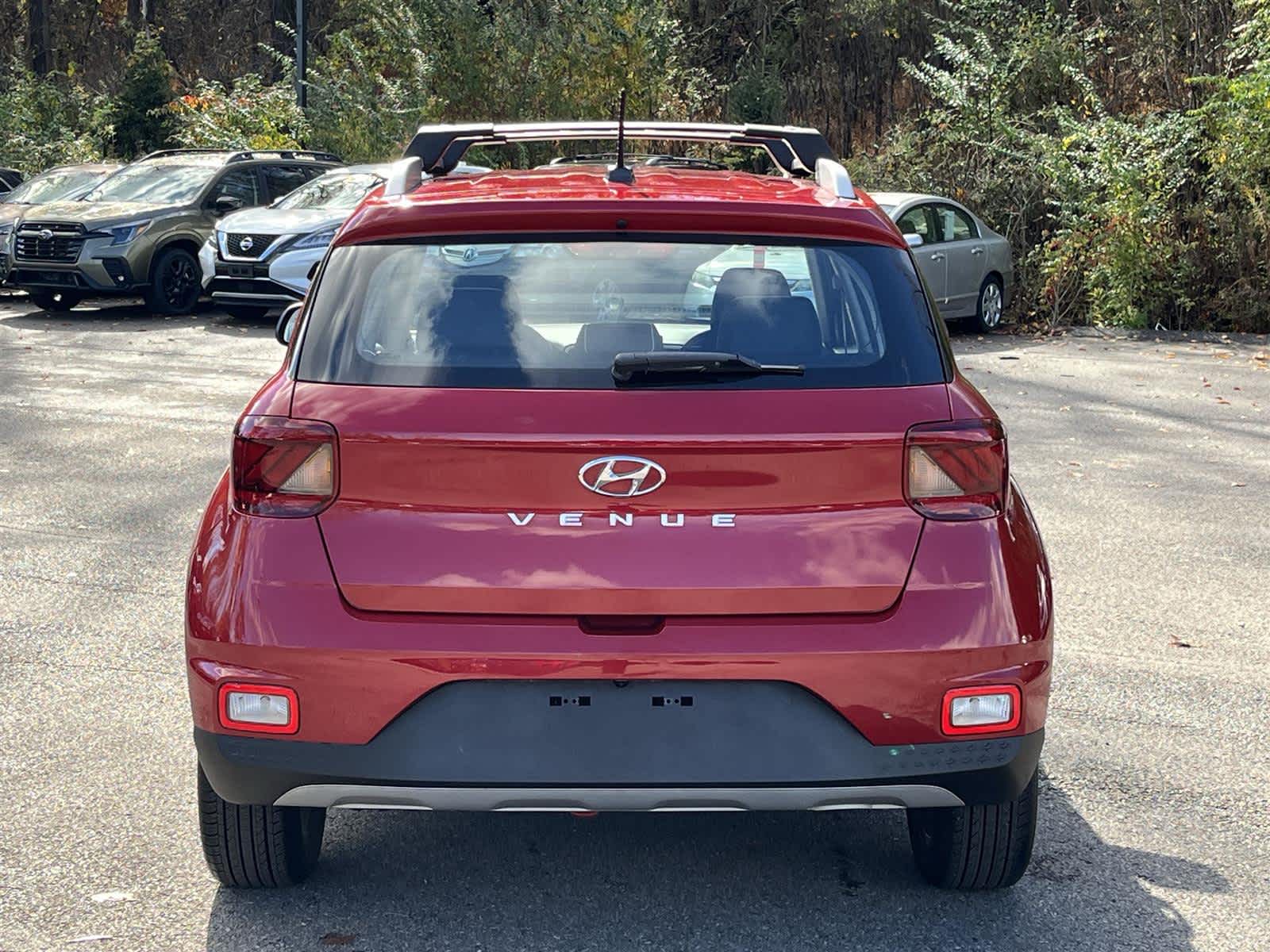 Thumbnail: 2023 Hyundai Venue - 4