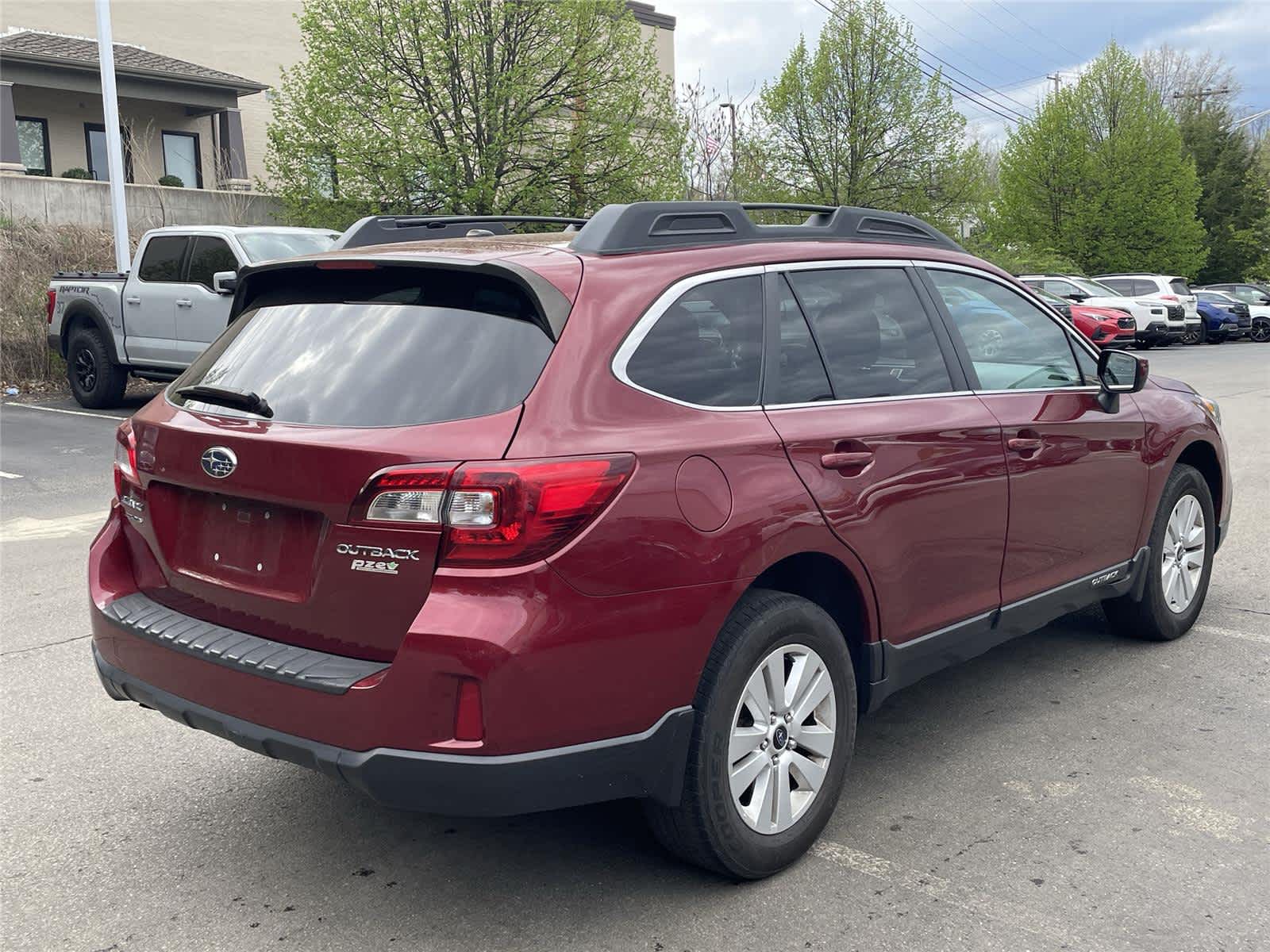 Thumbnail: 2015 Subaru Outback - 3