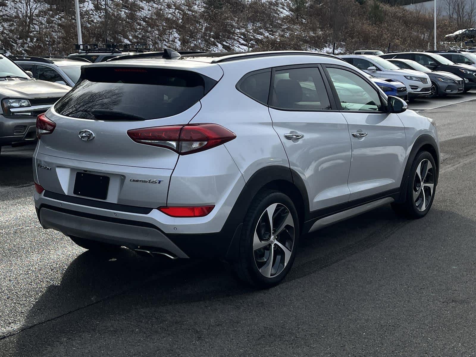 Thumbnail: 2017 Hyundai Tucson - 5