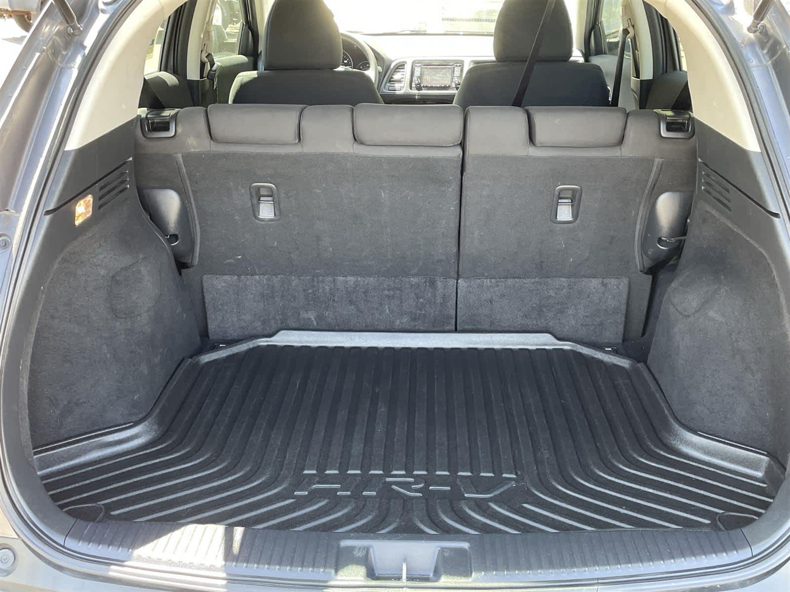 2017 Honda HR-V LX 14