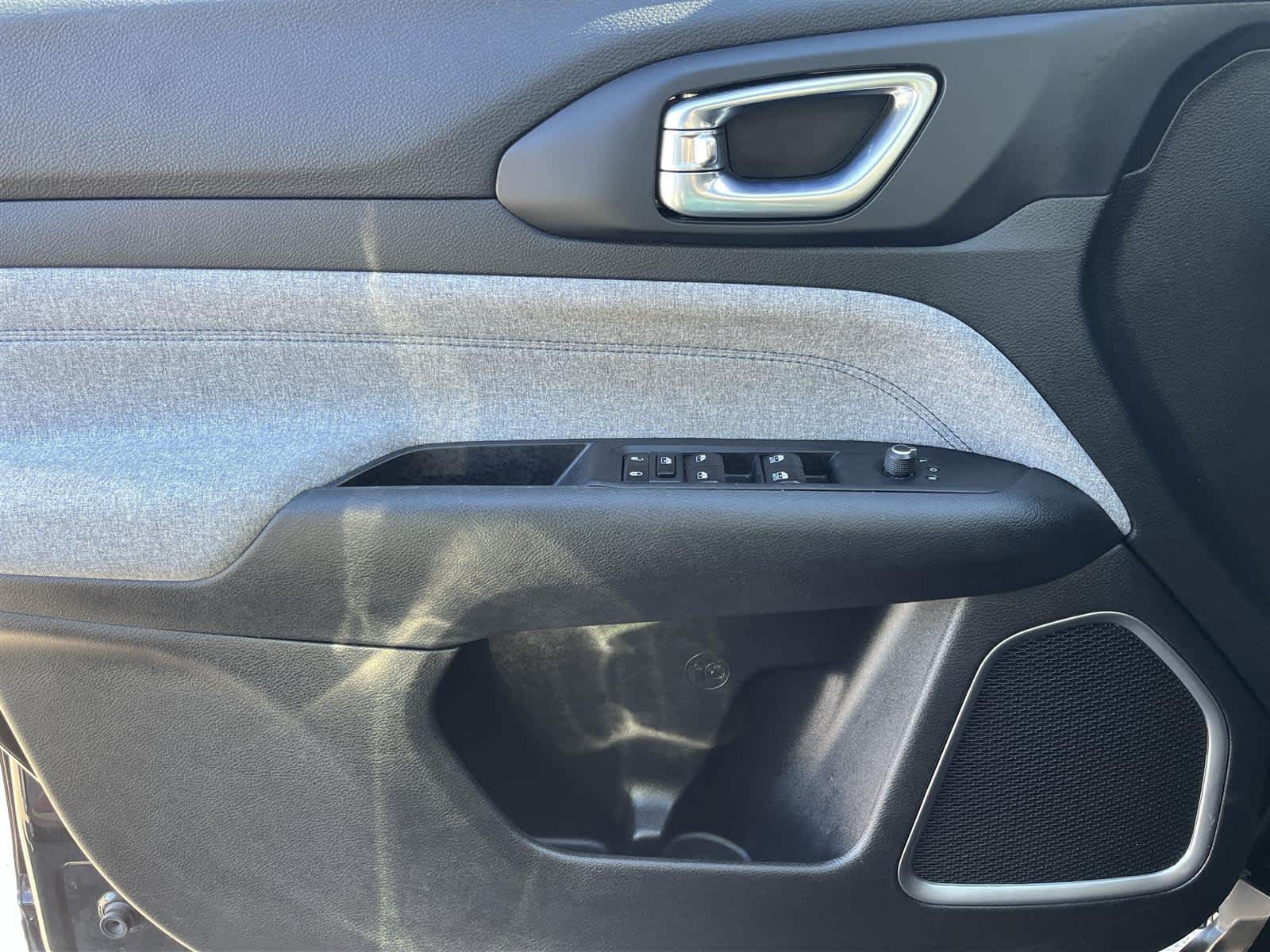 Thumbnail: 2024 Jeep Compass - 22