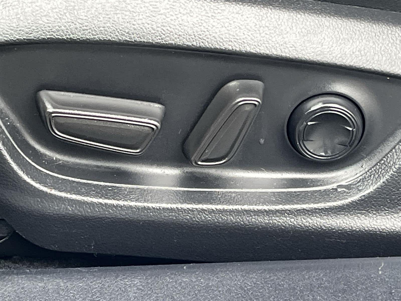 Thumbnail: 2023 Toyota Camry - 13