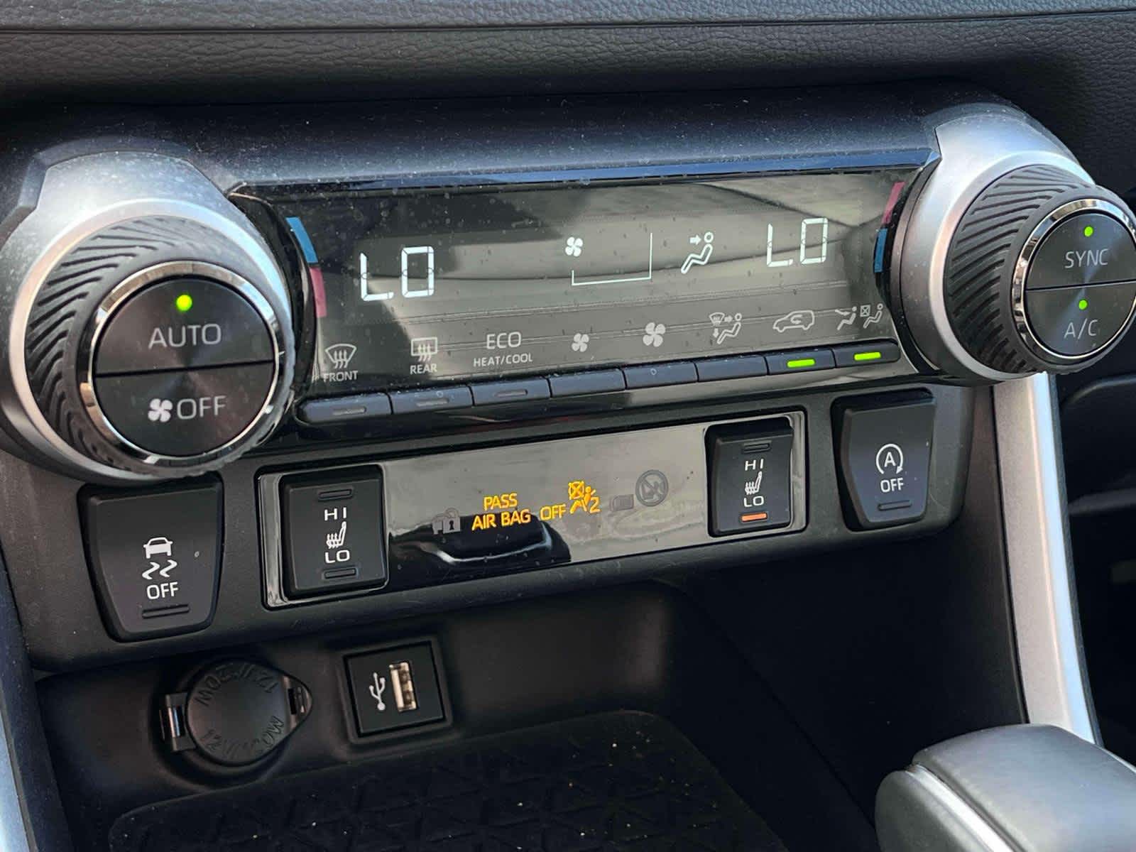 Thumbnail: 2024 Toyota RAV4 - 13