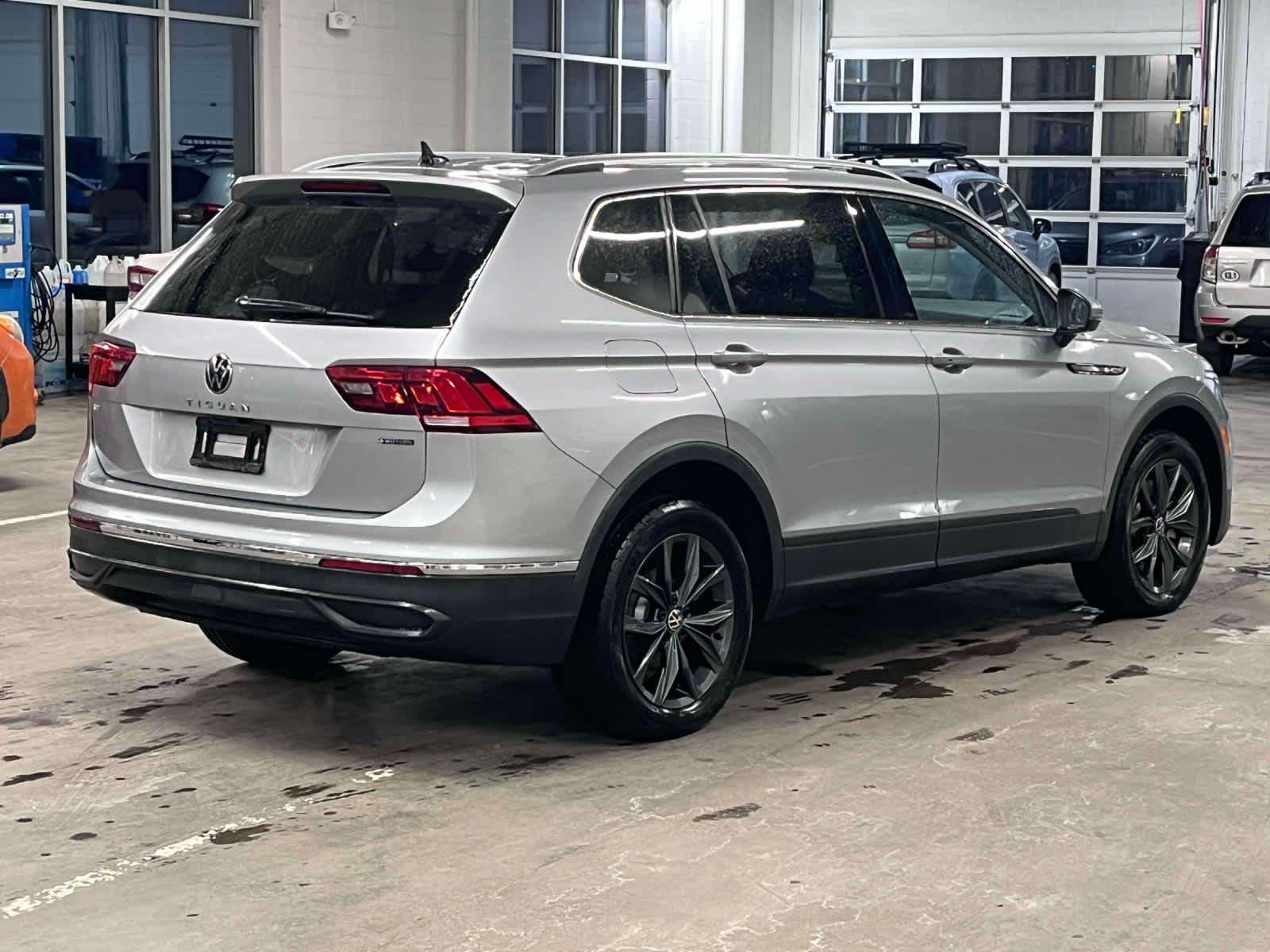 Thumbnail: 2022 Volkswagen Tiguan - 5