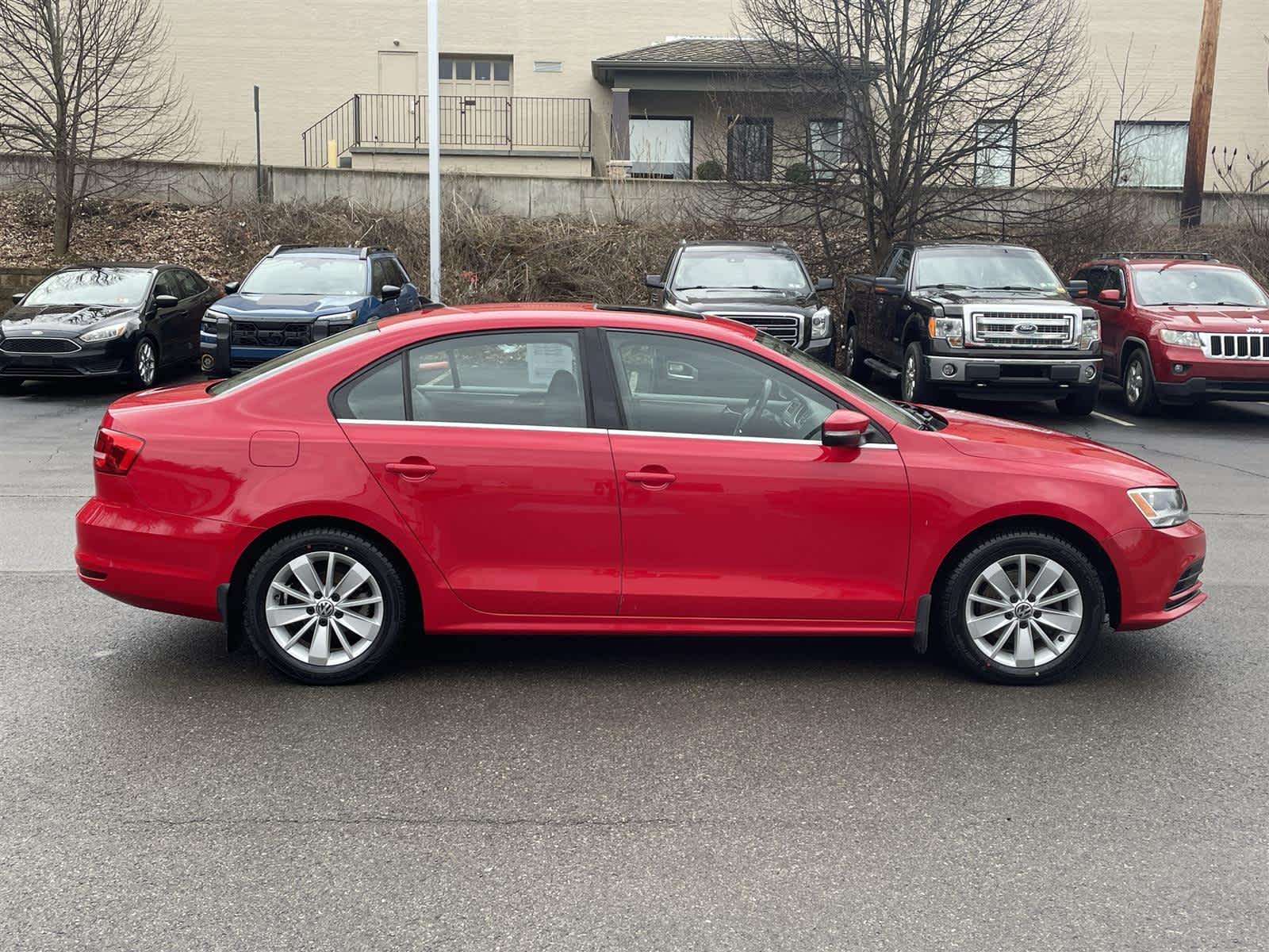 Thumbnail: 2015 Volkswagen Jetta - 6