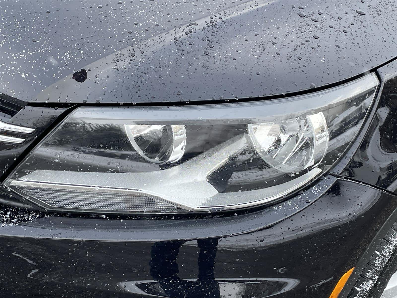 Thumbnail: 2017 Volkswagen Tiguan - 10