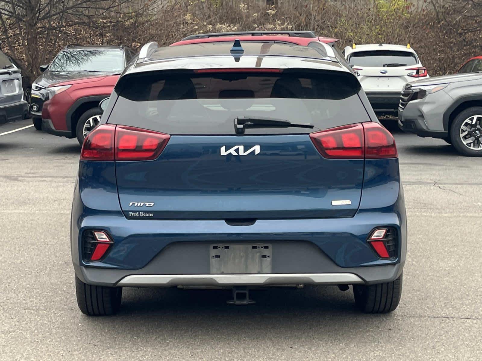 Thumbnail: 2022 Kia Niro - 4