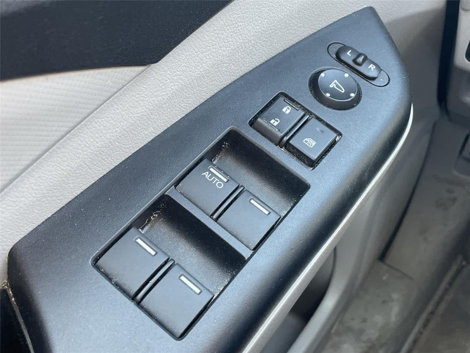 Thumbnail: 2014 Honda CR-V - 19