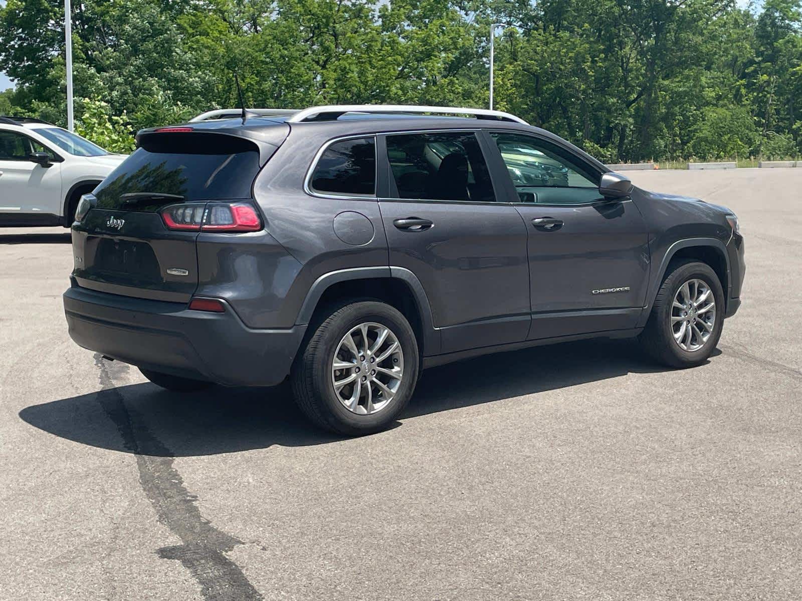 Thumbnail: 2020 Jeep Cherokee - 5