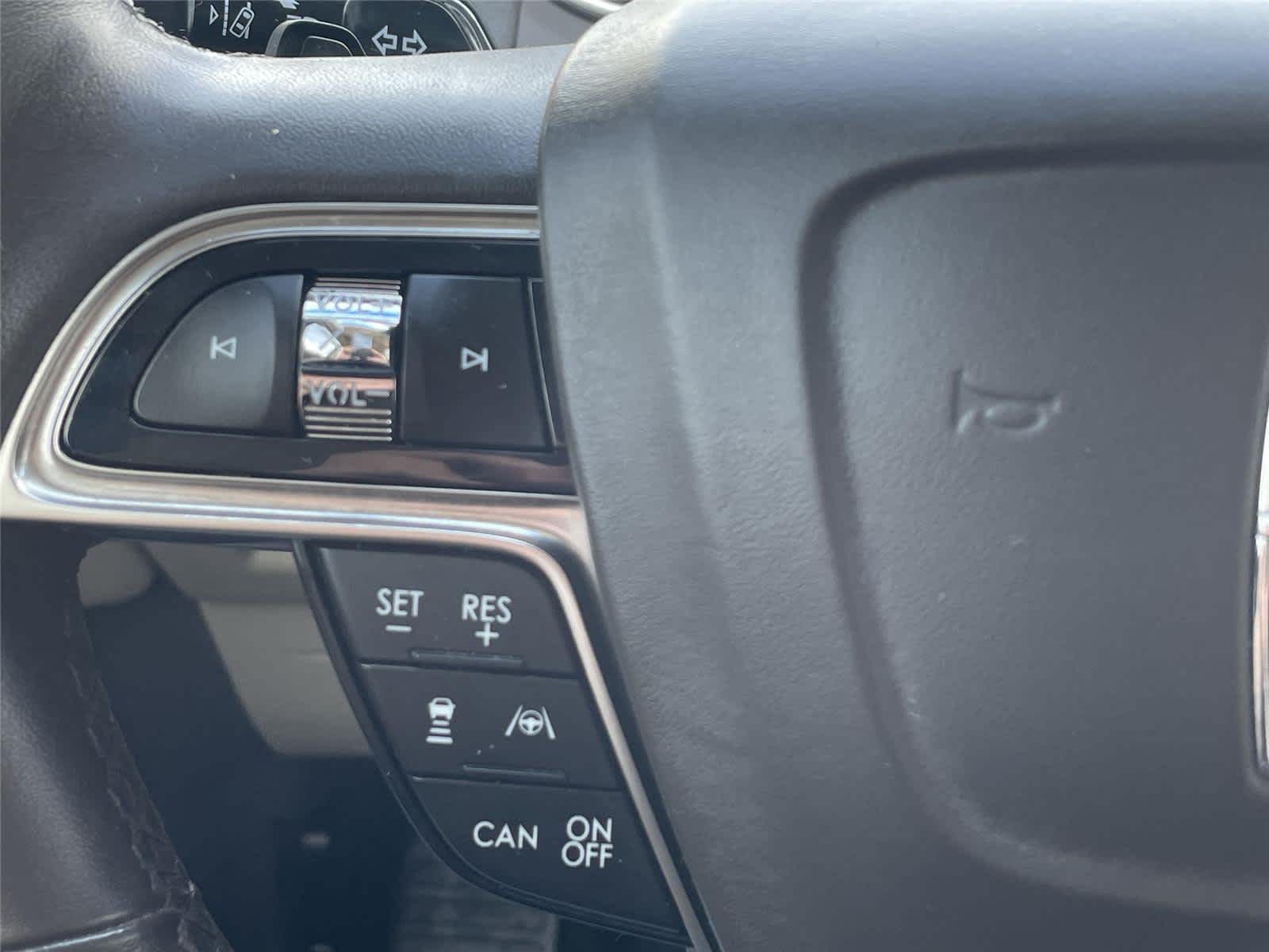 Thumbnail: 2019 Lincoln Nautilus - 29