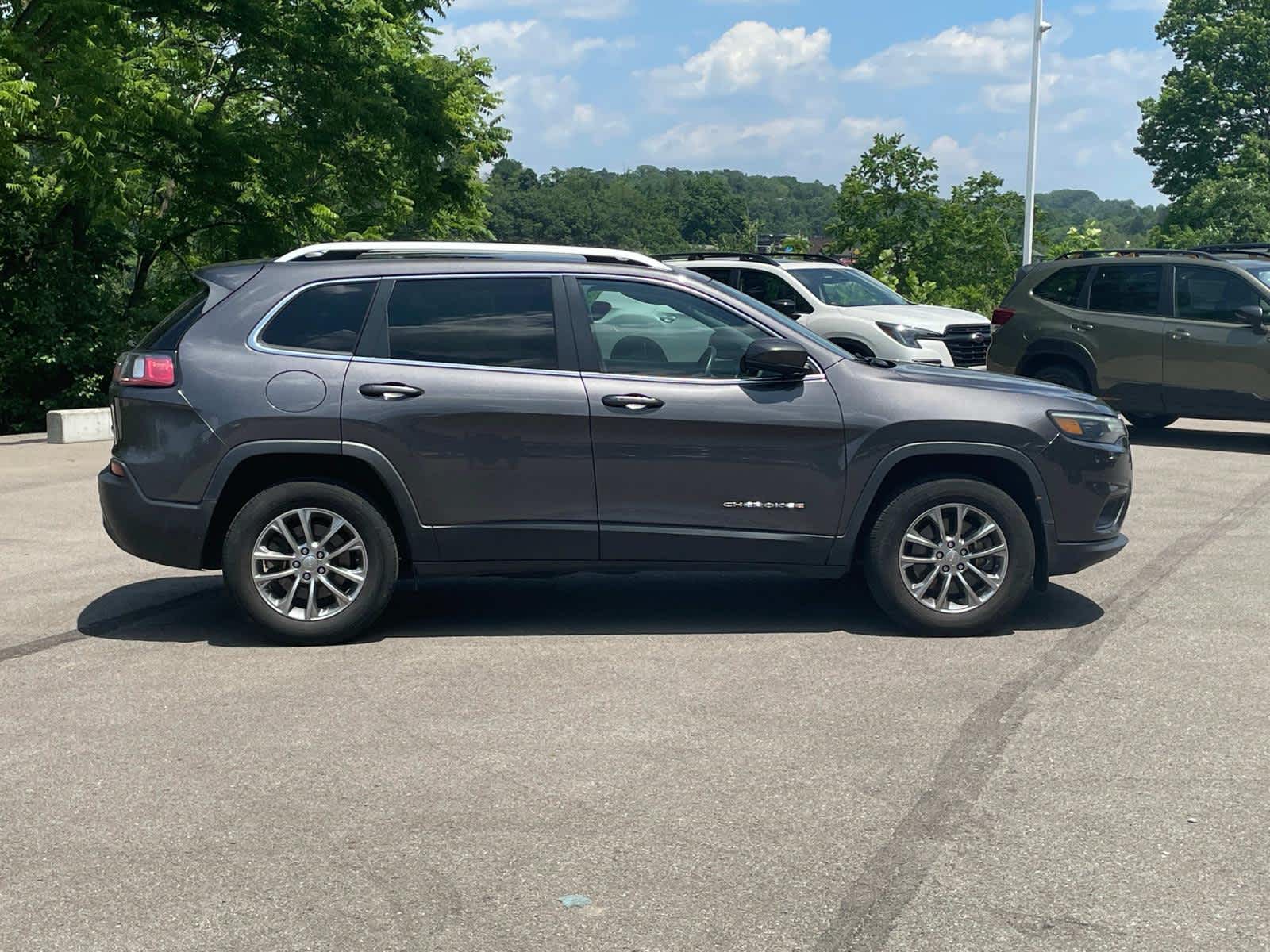 Thumbnail: 2020 Jeep Cherokee - 6