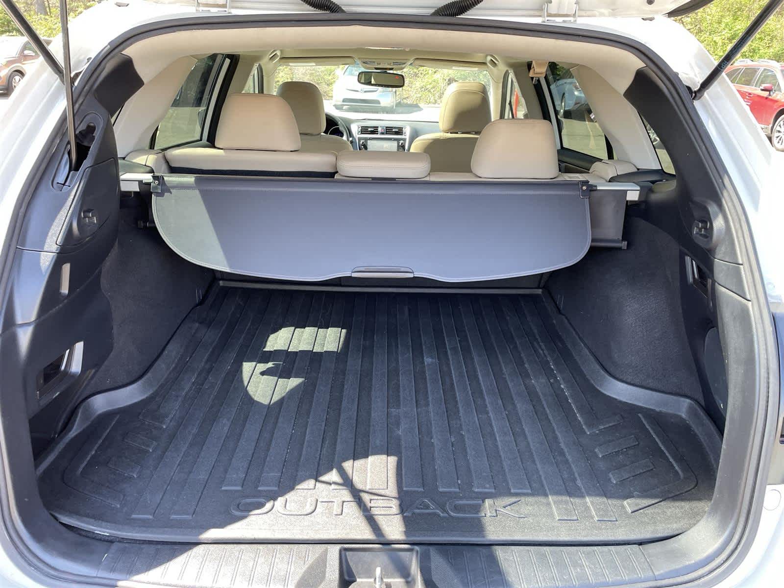 Thumbnail: 2018 Subaru Outback - 16