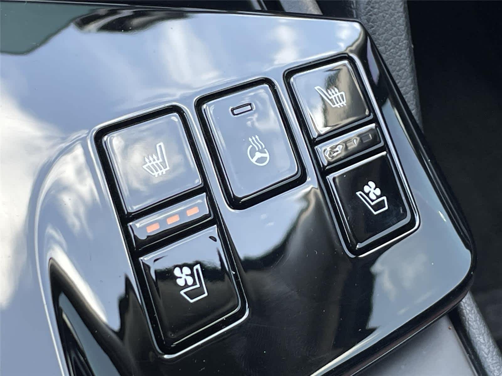 Thumbnail: 2023 Kia Sportage - 24