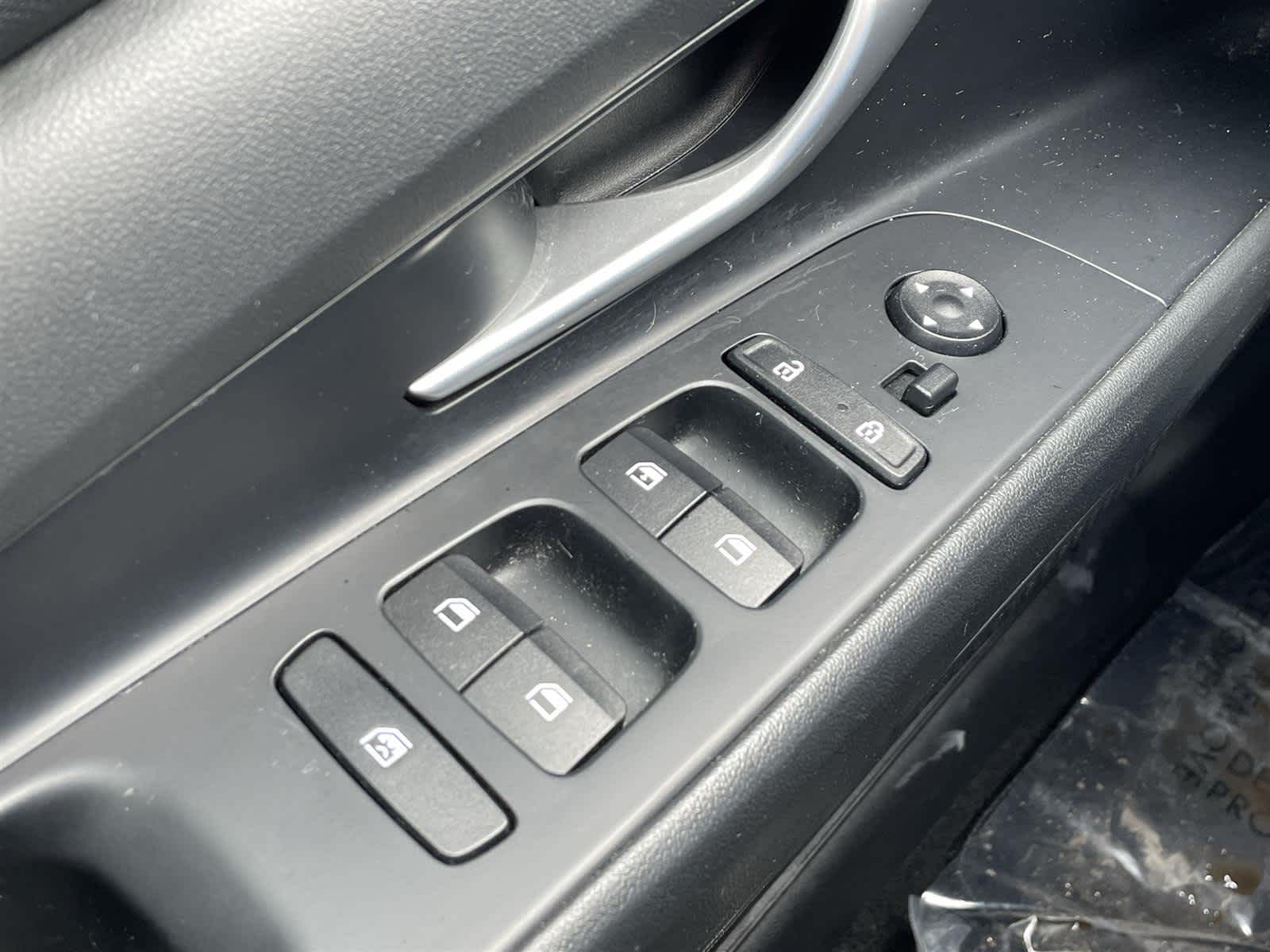 Thumbnail: 2023 Hyundai Elantra - 25