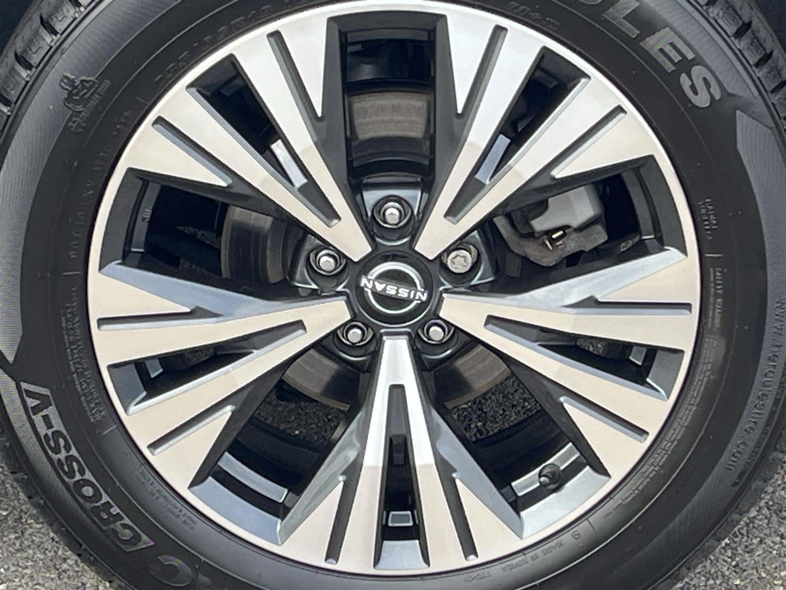 Thumbnail: 2022 Nissan Rogue - 11