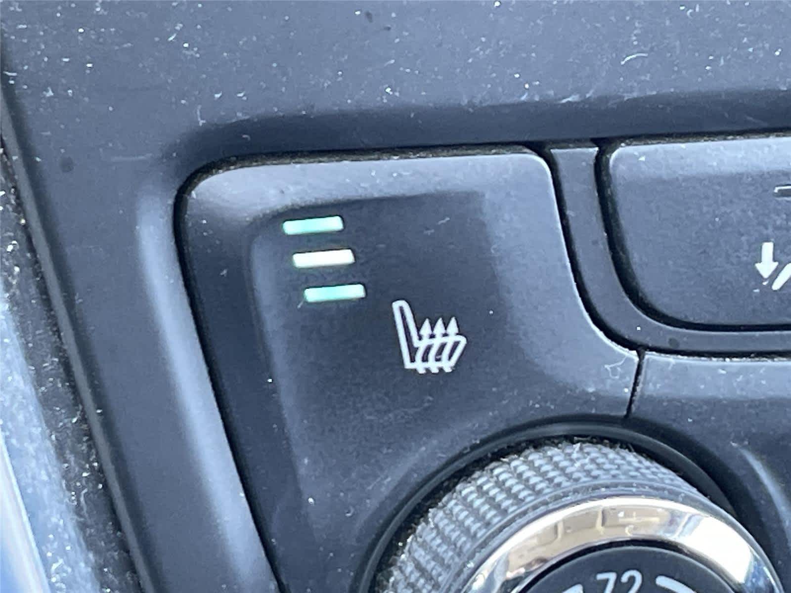 Thumbnail: 2016 Buick Encore - 15