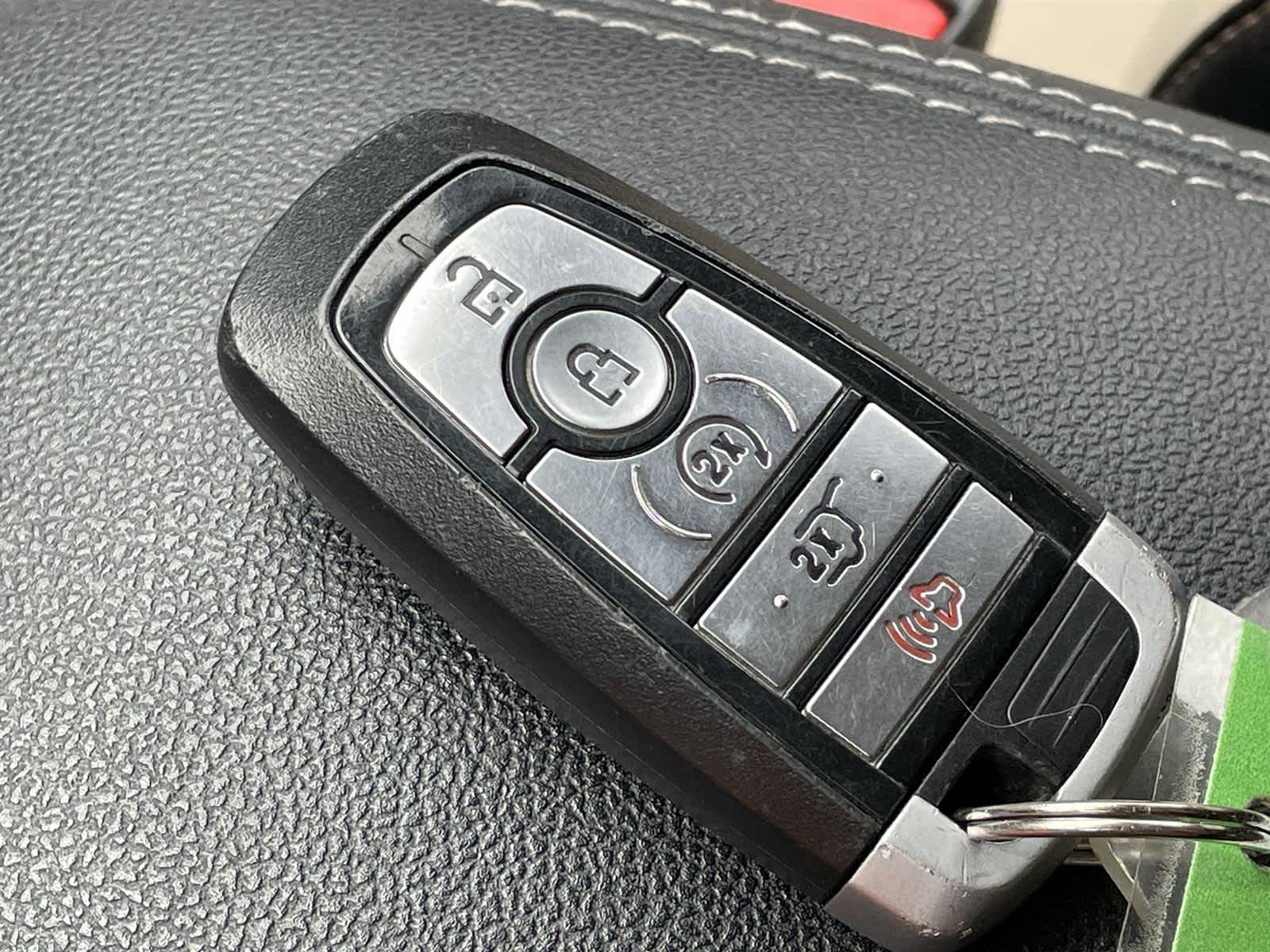 2020 Ford Escape Titanium 30